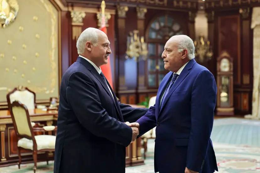 السيد عطاف يستقبل من قبل رئيس جمهورية بيلاروسيا